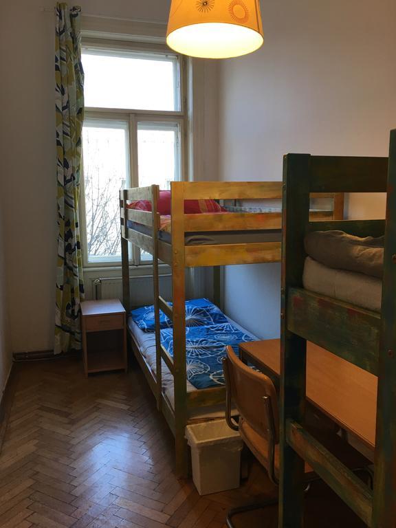Chichilli Hostel เวียนนา ภายนอก รูปภาพ