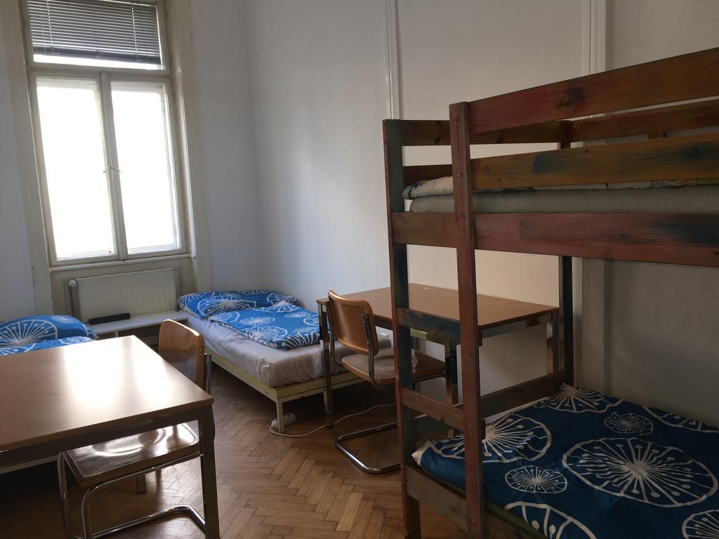 Chichilli Hostel เวียนนา ภายนอก รูปภาพ