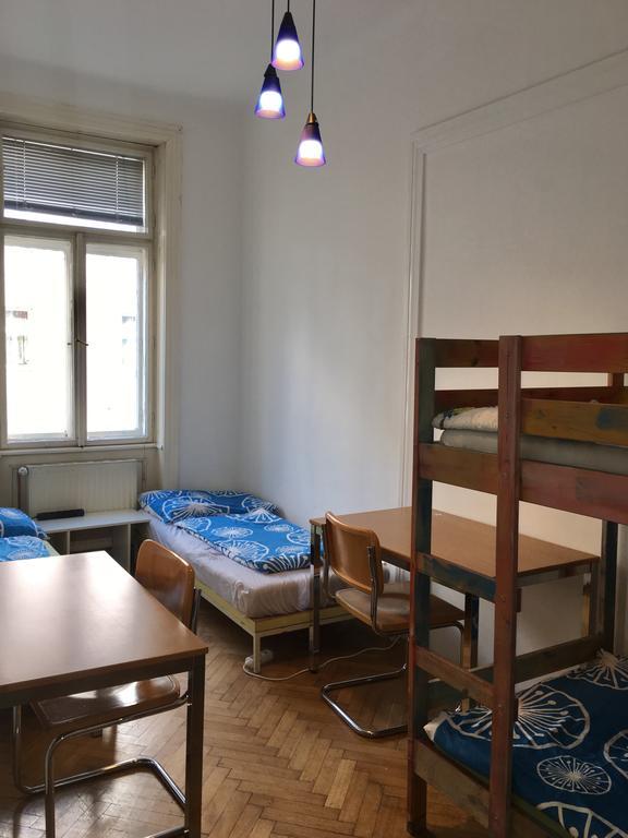 Chichilli Hostel เวียนนา ภายนอก รูปภาพ
