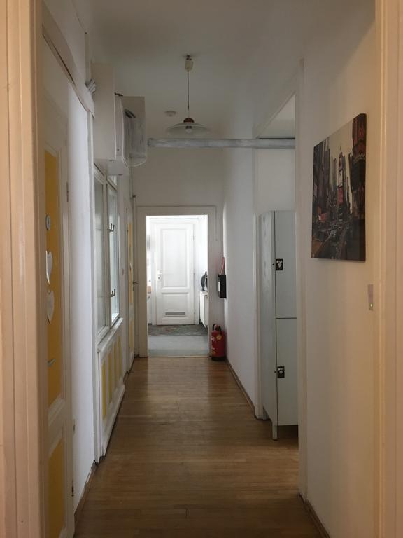 Chichilli Hostel เวียนนา ภายนอก รูปภาพ