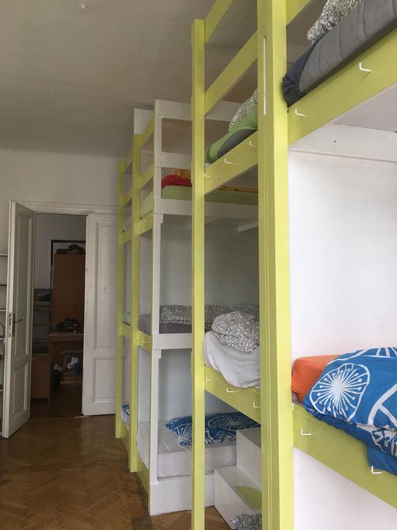 Chichilli Hostel เวียนนา ภายนอก รูปภาพ