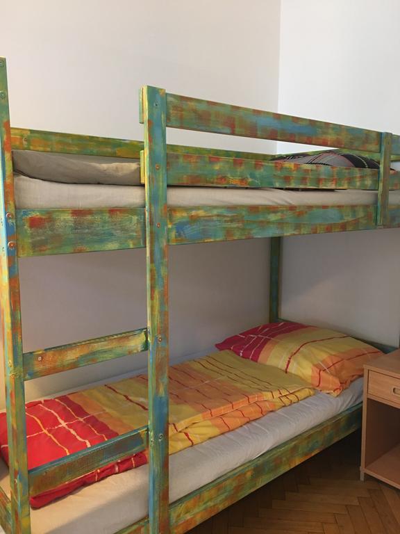 Chichilli Hostel เวียนนา ภายนอก รูปภาพ